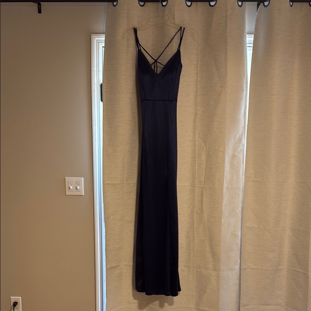 Windsor Navy Spaghetti Strap Sleeveless Gown